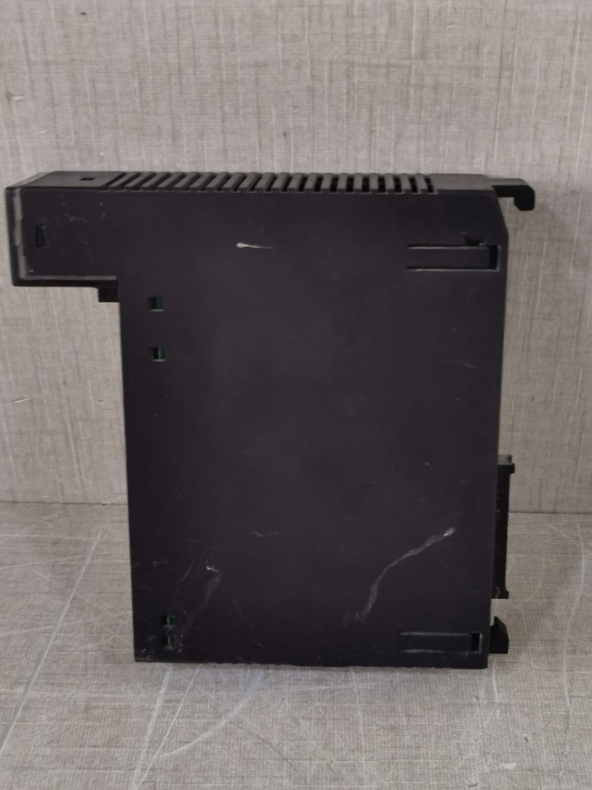 GE IC693MDL646F IC693MDL646F GE FANUC Input Module - Missing Front Cover 5