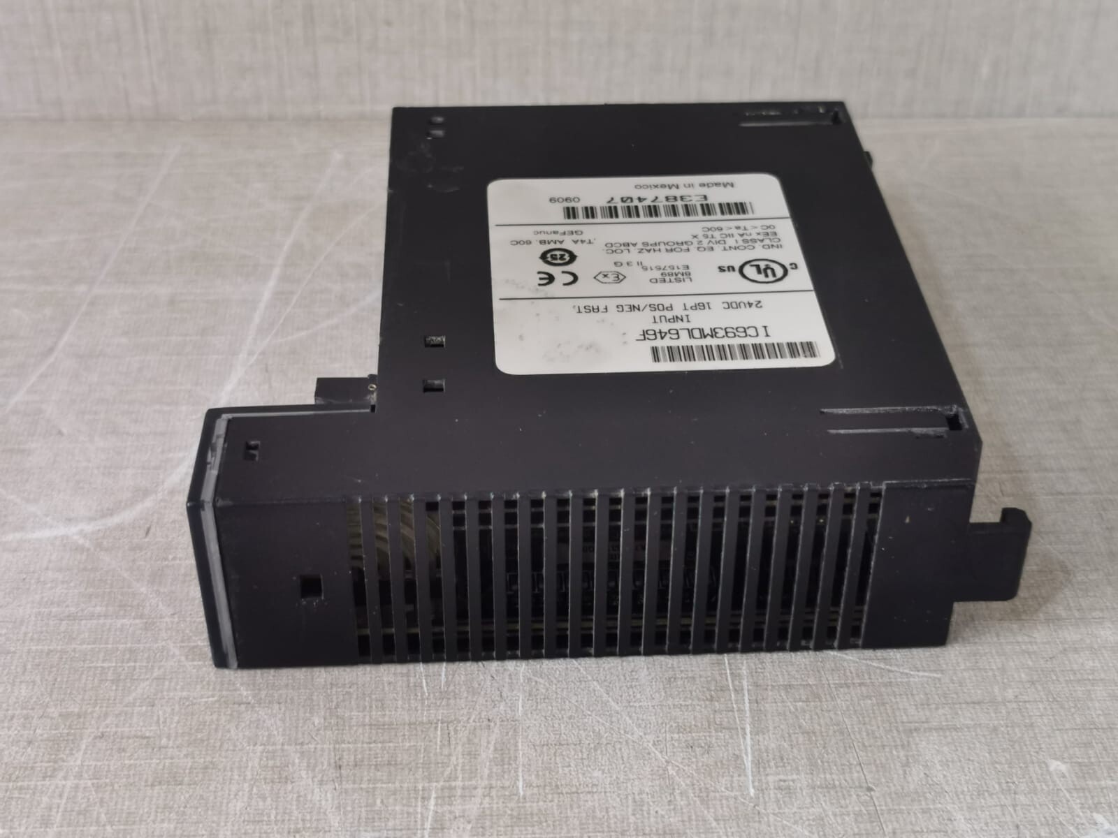GE IC693MDL646F IC693MDL646F GE FANUC Input Module - Missing Front Cover 9