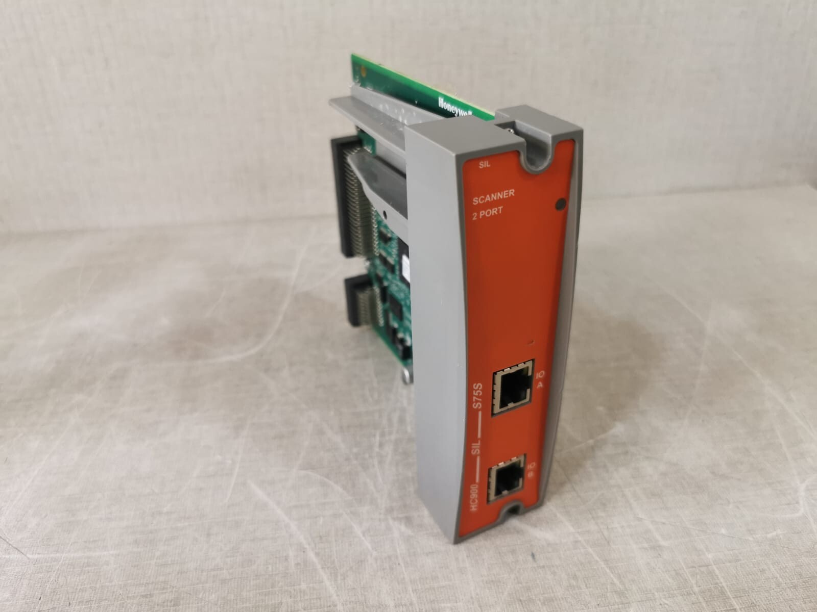 Honeywell HC900-SIL-S75S Honeywell HC900-SIL-S75S / 900S75S-0360-00 Redundant Scanner 2 Port 4