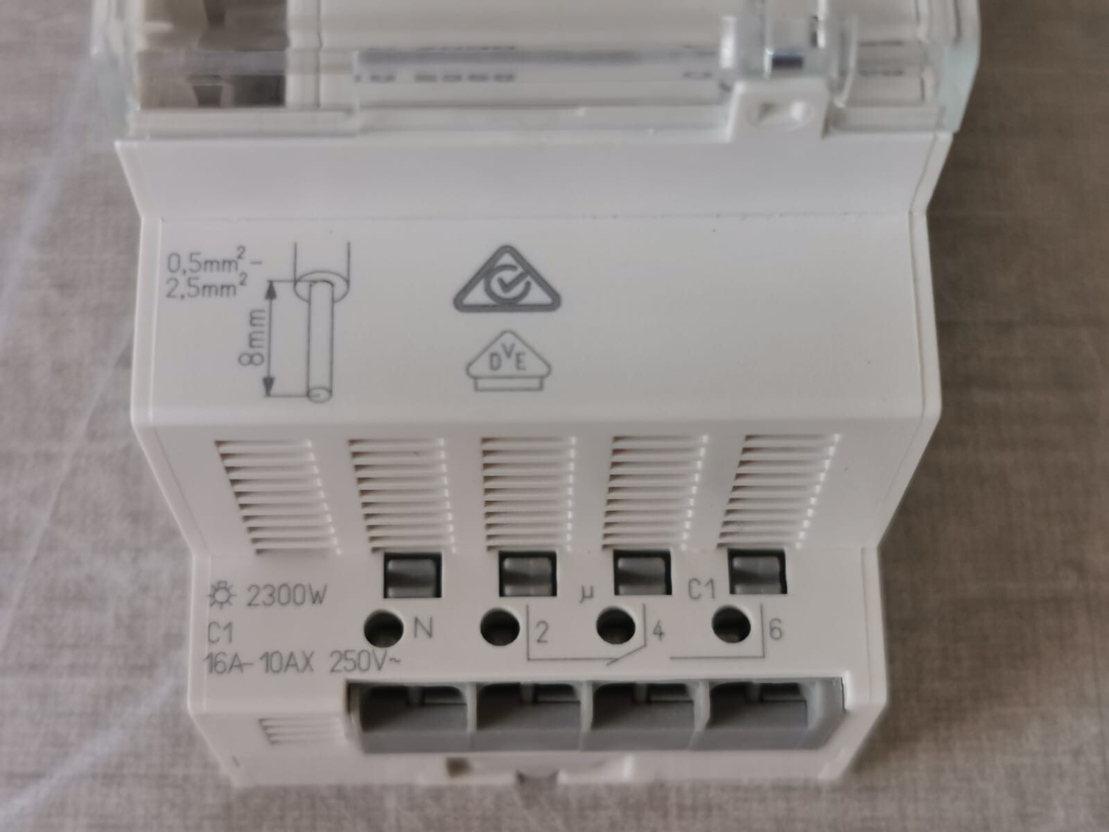 Schneider Electric IC2000 SCHNEIDER ELECTRIC CCT15368 ACTI9 IC2000 TWILIGHT SWITCH 6