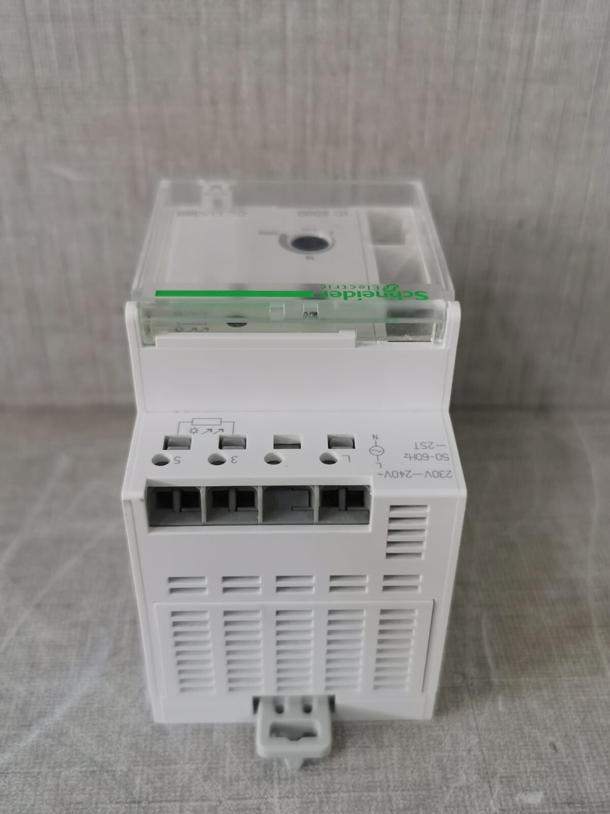 Schneider Electric IC2000 SCHNEIDER ELECTRIC CCT15368 ACTI9 IC2000 TWILIGHT SWITCH 8