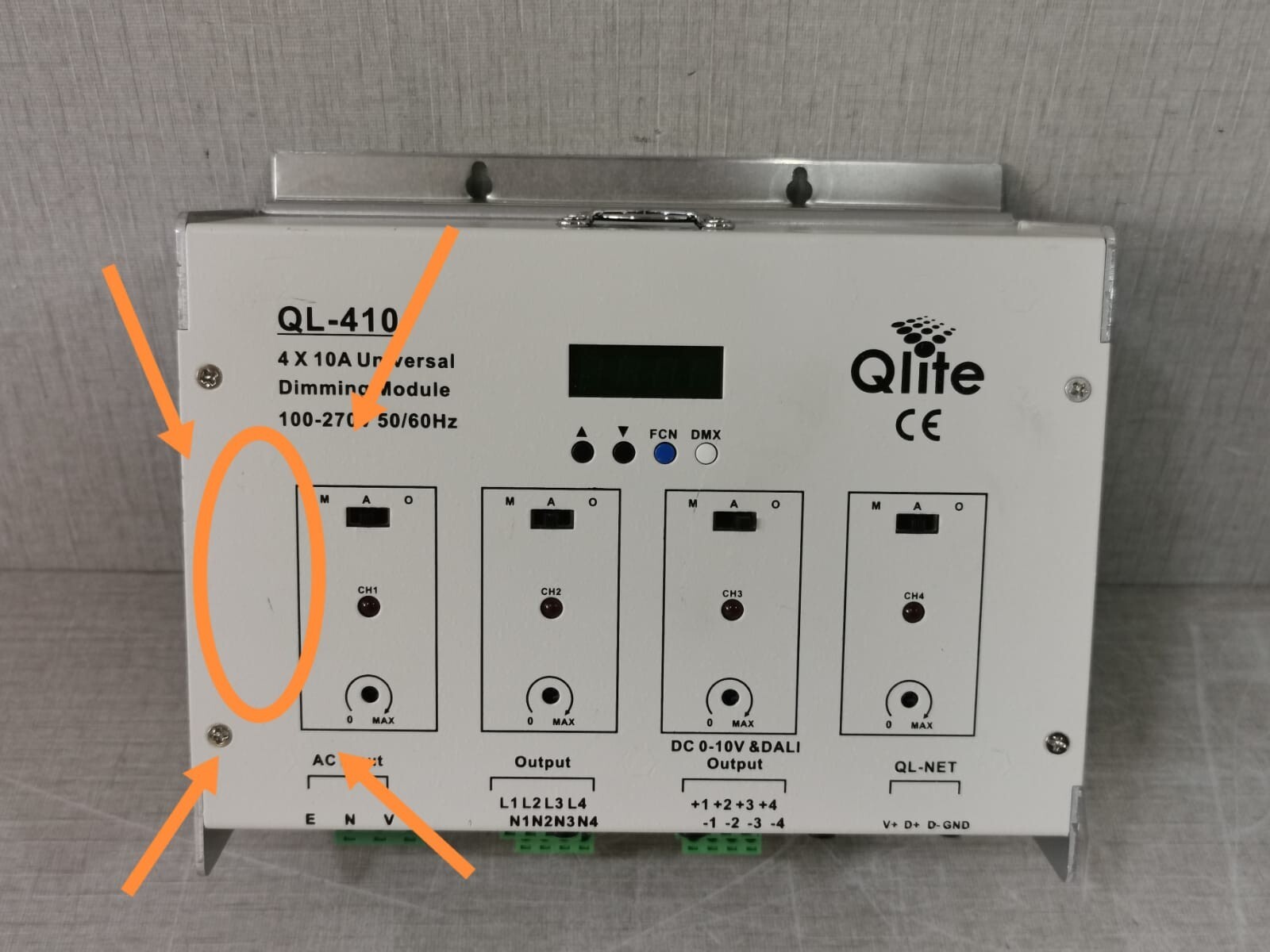 QLITE QL-410 QLITE QL-410 4X10A UNIVERSAL DIMMING MODULE 100-270V 50/60Hz 5