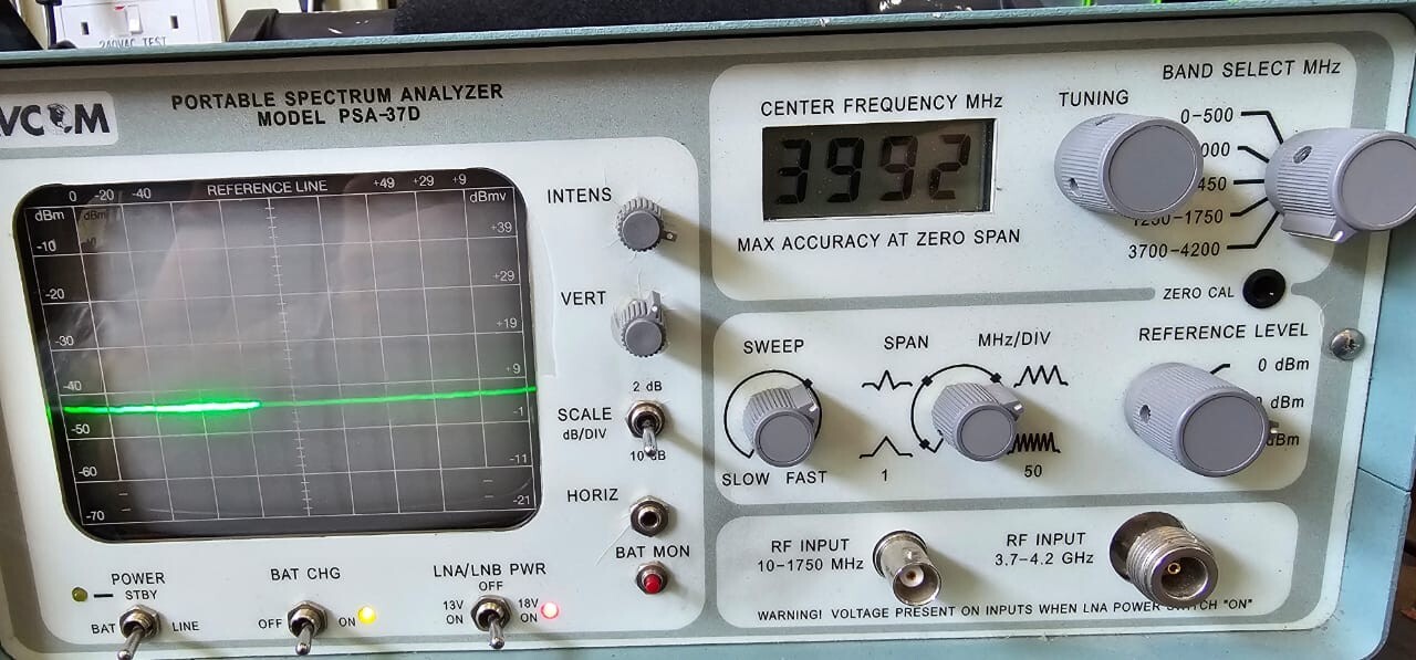 AVCOM PSA-37D AVCOM PSA-37D Portable Spectrum Analyzer 4