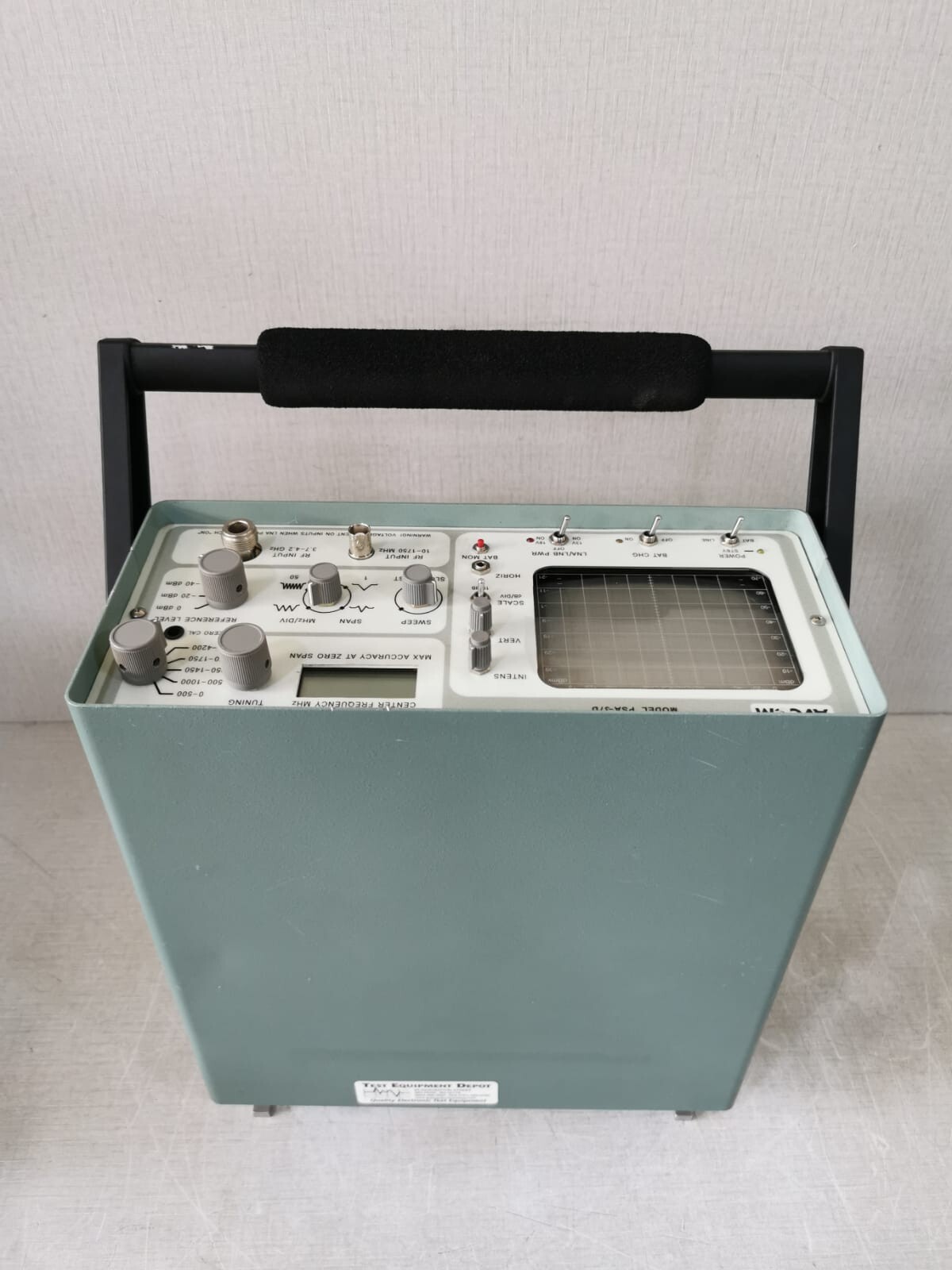 AVCOM PSA-37D AVCOM PSA-37D Portable Spectrum Analyzer 9