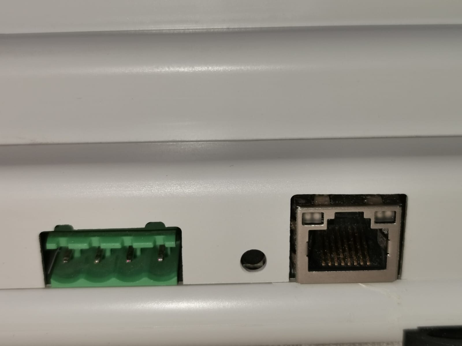 Schneider Electric MTN6501-0001 SCHNEIDER ELECTRIC MTN6501-0001 U.MOTION KNX SERVER 4