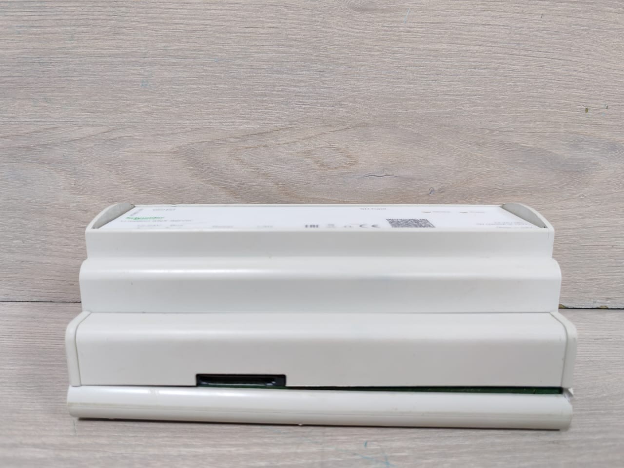Schneider Electric MTN6501-0001 SCHNEIDER ELECTRIC MTN6501-0001 U.MOTION KNX SERVER 7