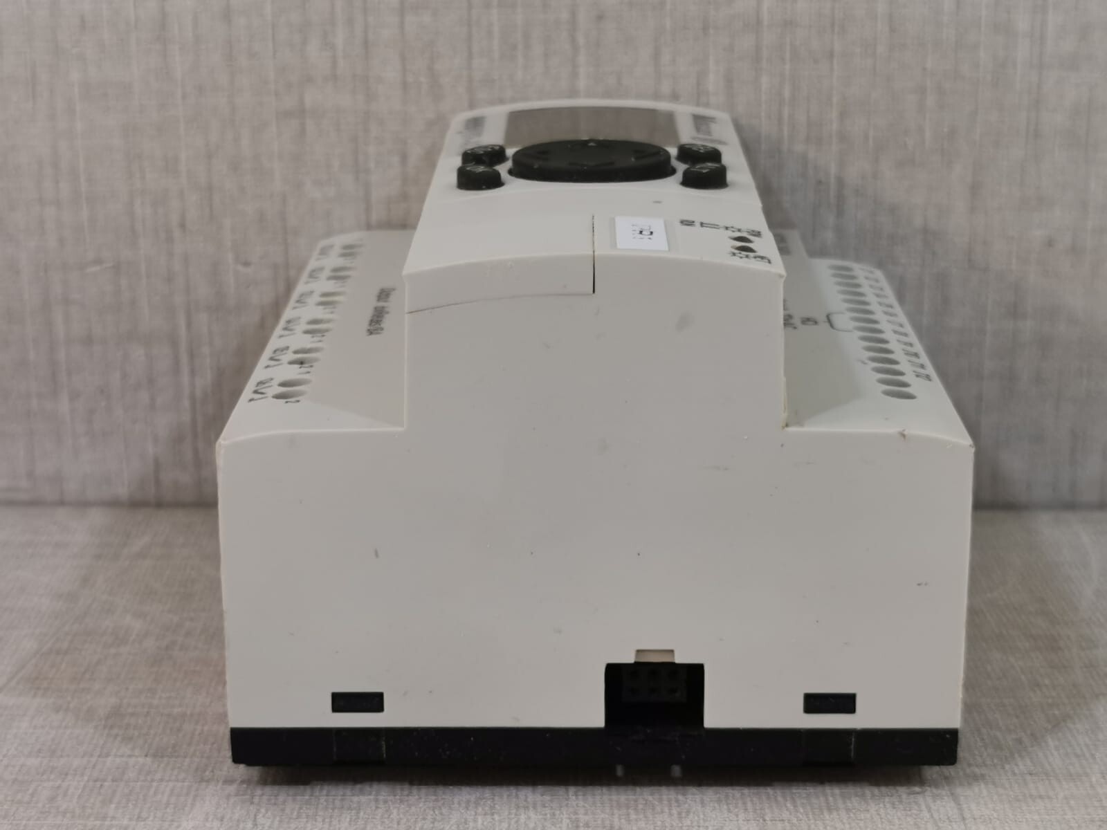 Moeller EASY 819-AC-RC MOELLER EASY 819-AC-RC OUTPUT 6XRELAYS/8A PROGRAMMABLE RELAY 5