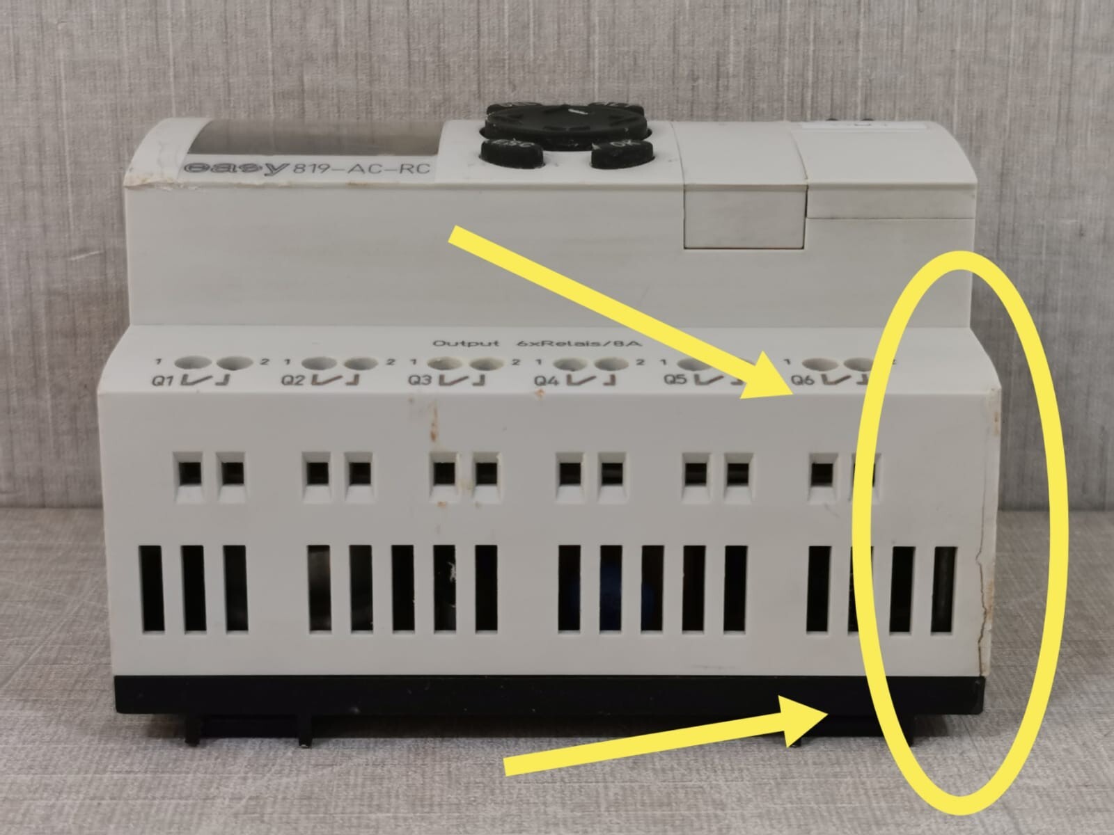 Moeller EASY 819-AC-RC MOELLER EASY 819-AC-RC OUTPUT 6XRELAYS/8A PROGRAMMABLE RELAY 6