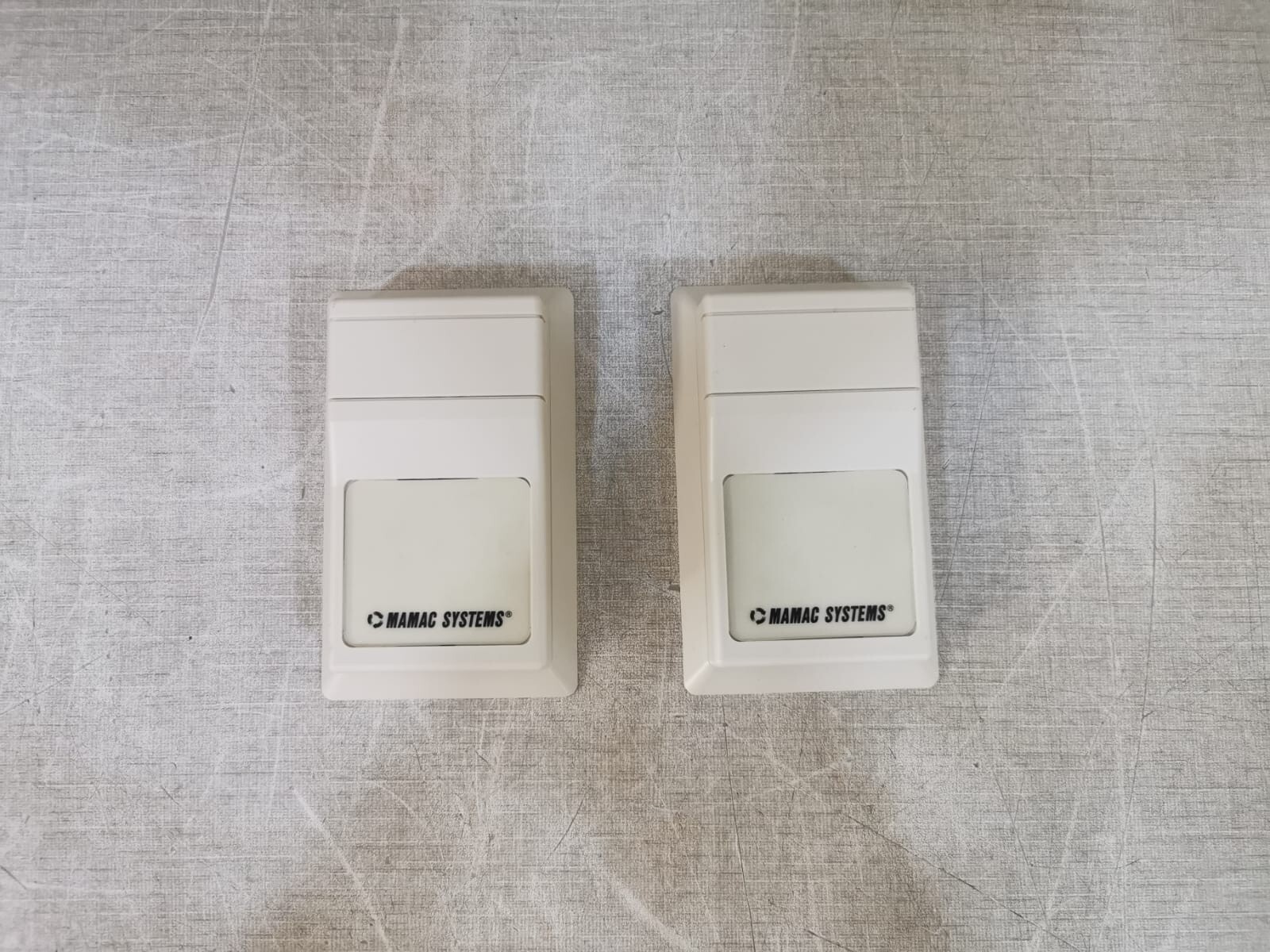 Mamac Systems HU-225-2-MA MAMAC SYSTEMS HU-225-2-MA HUMIDITY TRANSDUCER & TE-211Z-A-1-E-2 TEMP. TRANSDUCER 4