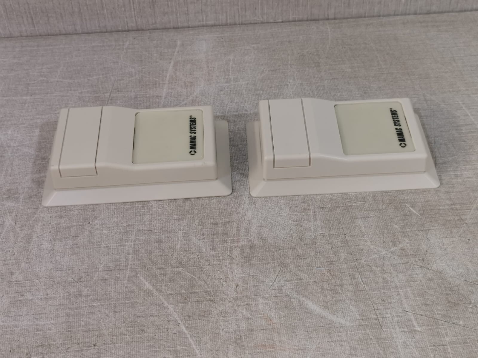 Mamac Systems HU-225-2-MA MAMAC SYSTEMS HU-225-2-MA HUMIDITY TRANSDUCER & TE-211Z-A-1-E-2 TEMP. TRANSDUCER 8