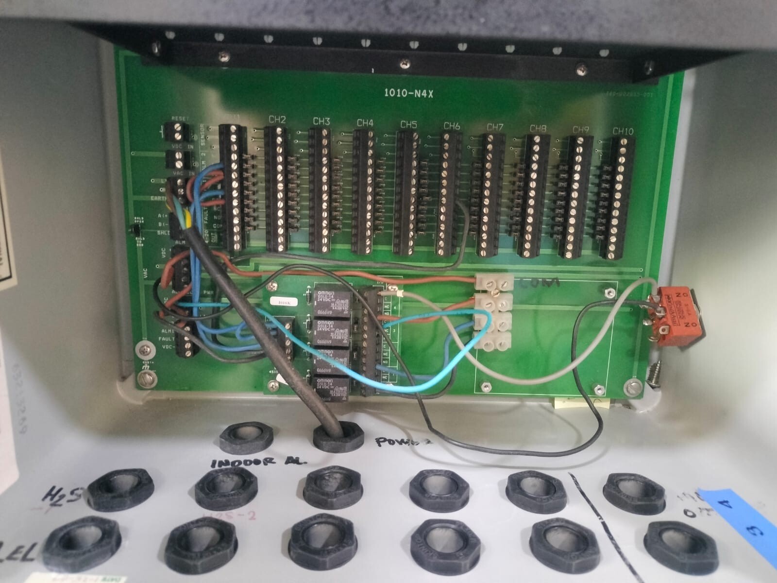 DETCON MODEL-1010 Detcon Model 1010-N4X PN: AM1648 Gas Detection Control System 10
