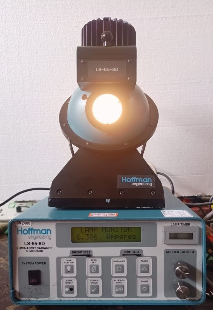 Hoffman LS-65-8D Hoffman LS-65-8D Luminance / Radiance Standard - Tried and Tested 3