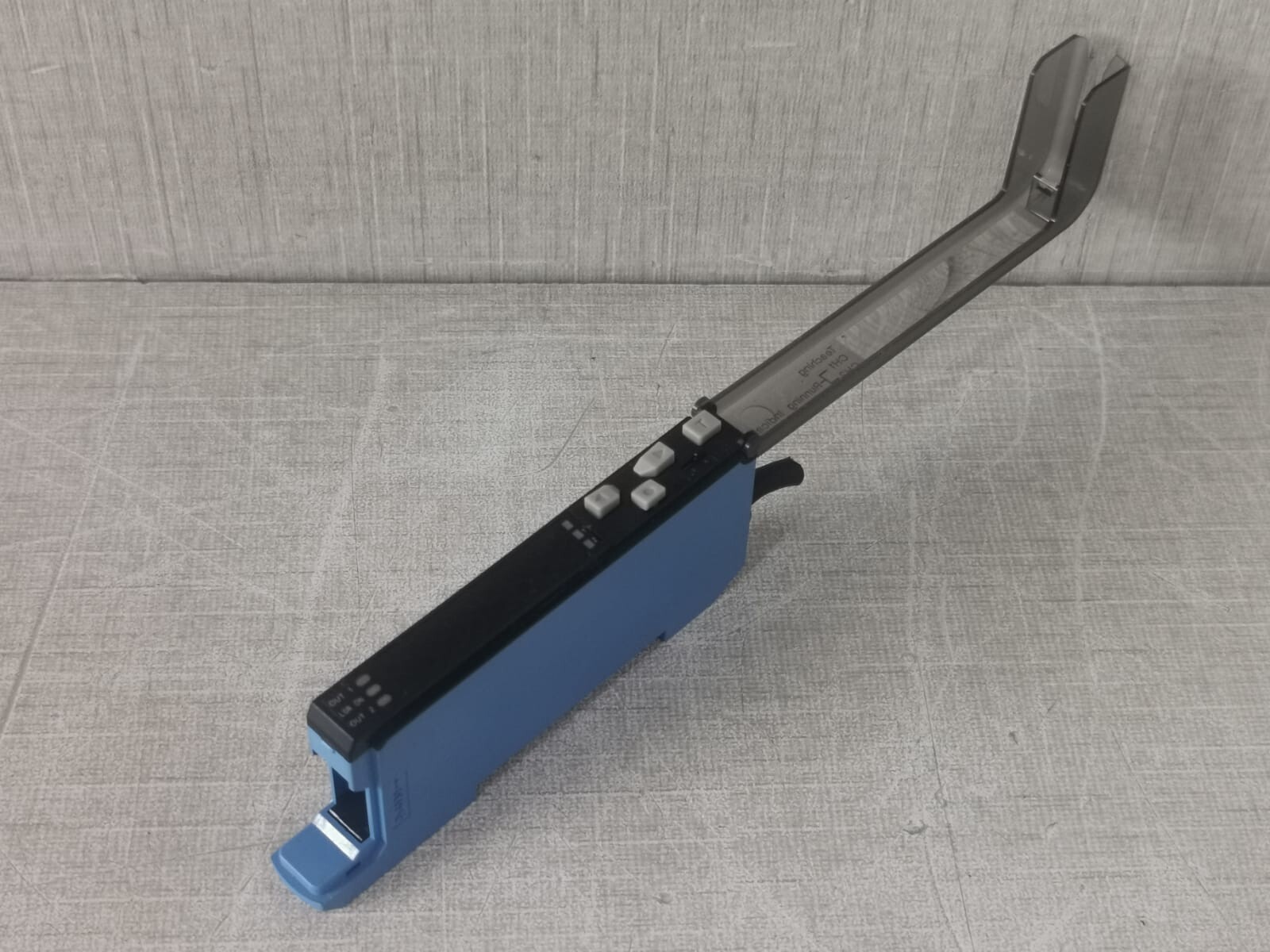 SICK WI130T-P720 SICK WI130T-P720 6032853 1037S MINIATURE PHOTOELECTRIC SENSOR 4