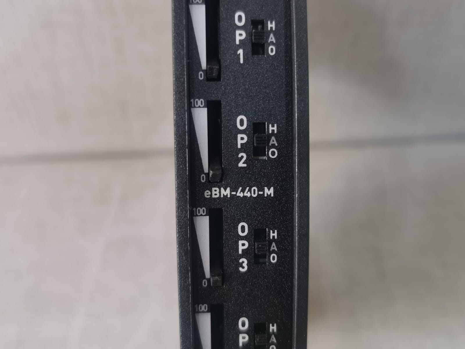 Delta Controls 375601 Delta Controls eBM-440-M EarthRight Entelibus 375601 2