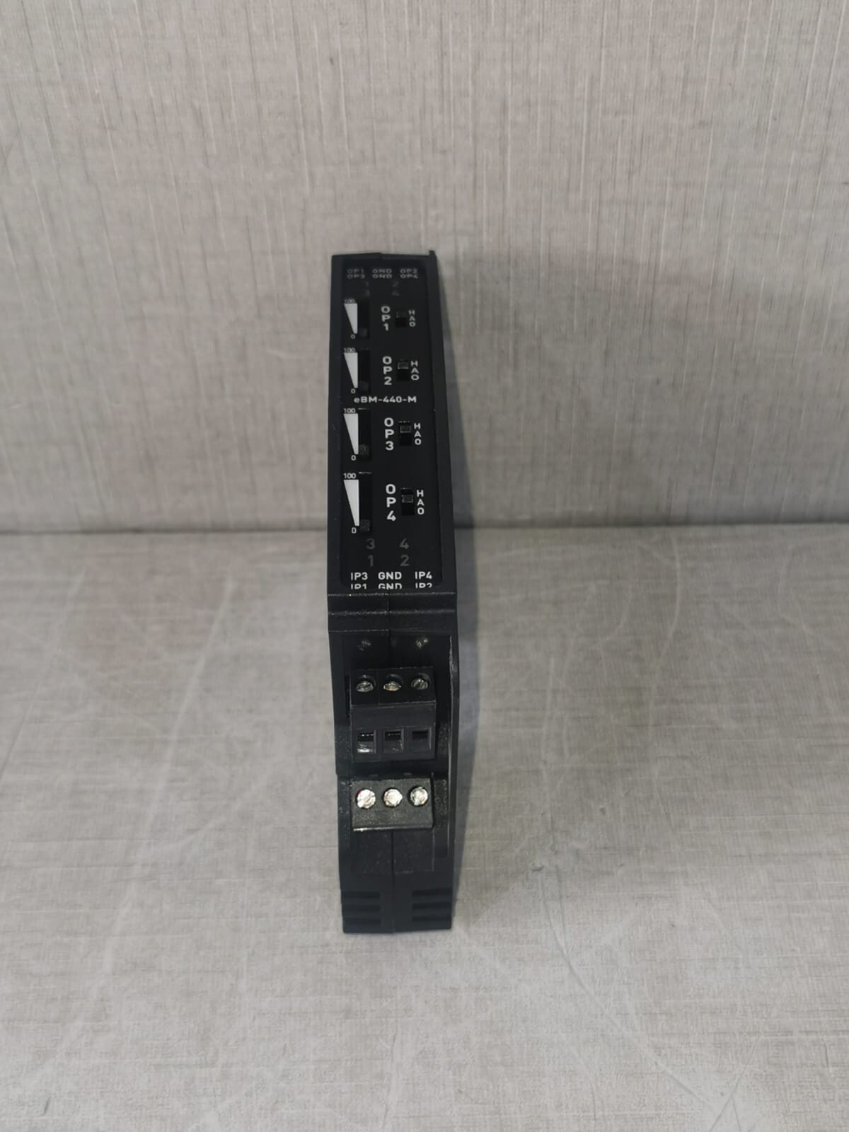 Delta Controls 375601 Delta Controls eBM-440-M EarthRight Entelibus 375601 9