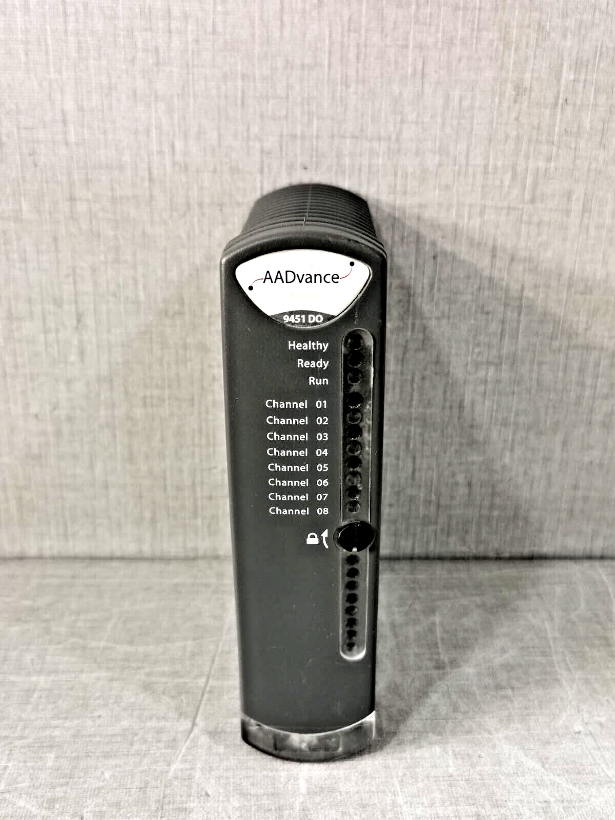 Rockwell T9451 ROCKWELL AUTOMATION AADVANCE 9451 DO DIGITAL OUTPUT MODULE 24VDC,8 CHANNEL T9451 3