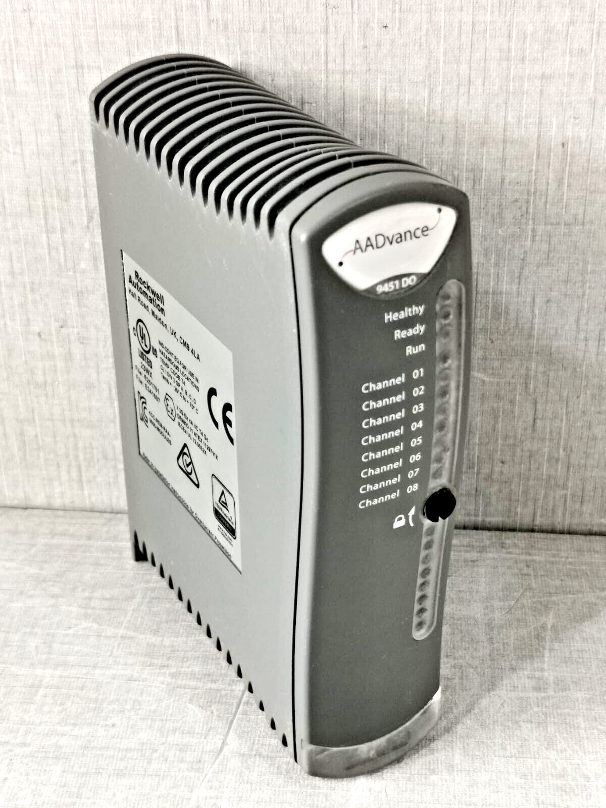 ROCKWELL AUTOMATION AADVANCE 9451 DO DIGITAL OUTPUT MODULE 24VDC,8 CHANNEL T9451