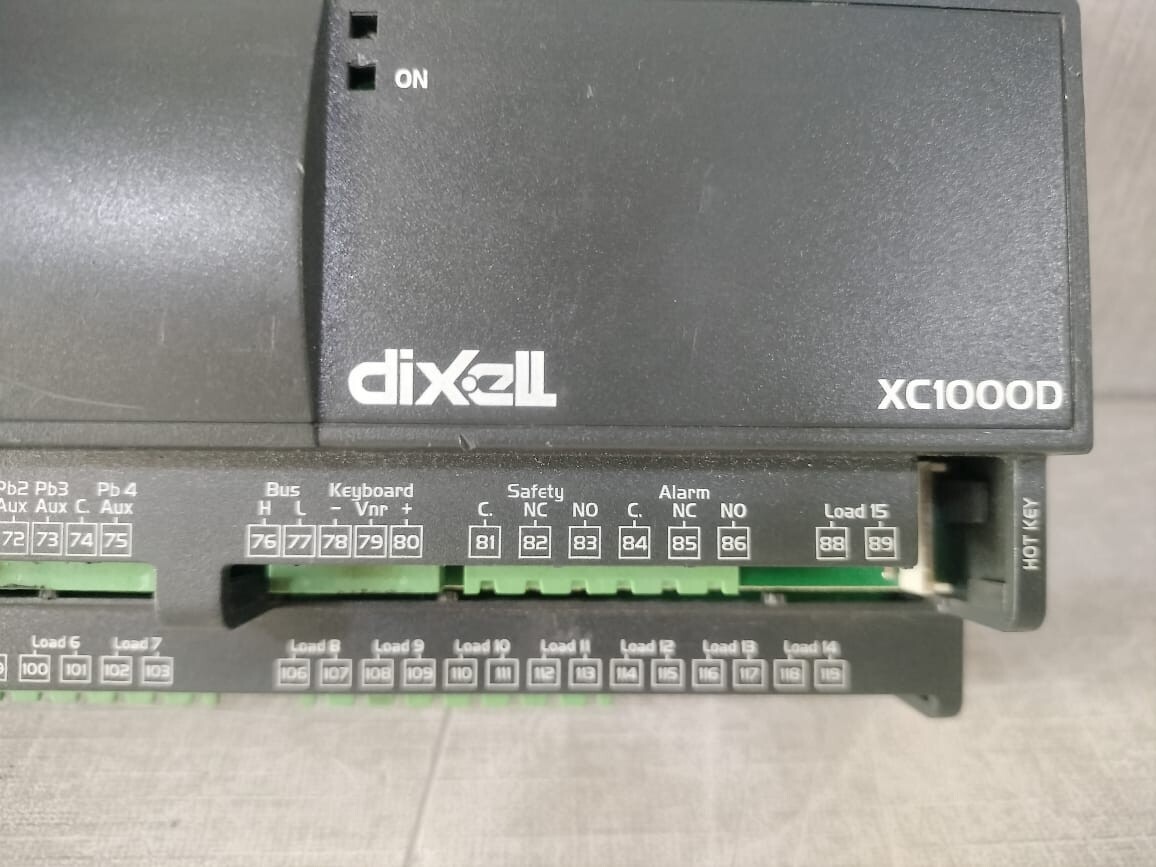 DIXELL XC1000D/ XC1011D -1B01E DIXELL XC1000D / XC1011D -1B01E T 0÷55°C TEMPERATURE CONTROLLER 2