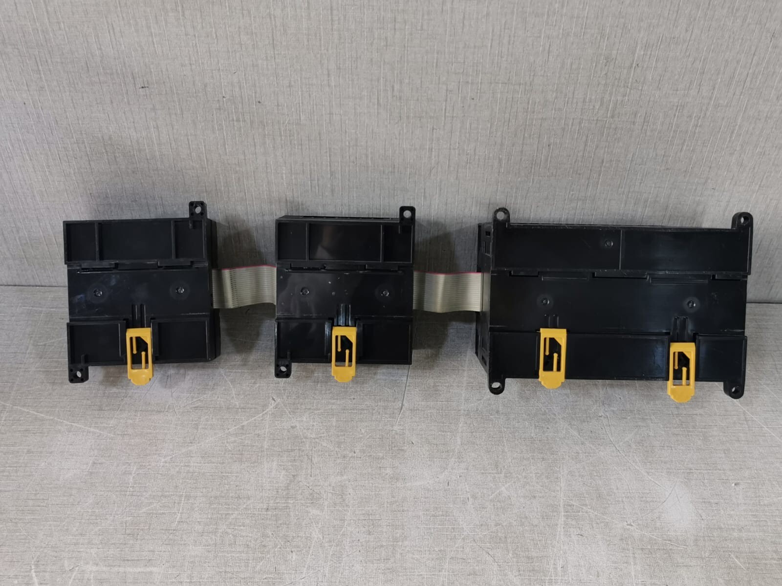 Omron CP1L-EM40DT1-D + CP1W-20EDT1 + CP1W-AD041 Omron CP1L EM40DT1 D + CP1W 20EDT1 + CP1W AD041 Sysmac CP1L EM40DT1 D Controller + CP1W 20EDT1 + CP1W AD041 I/O Module 10