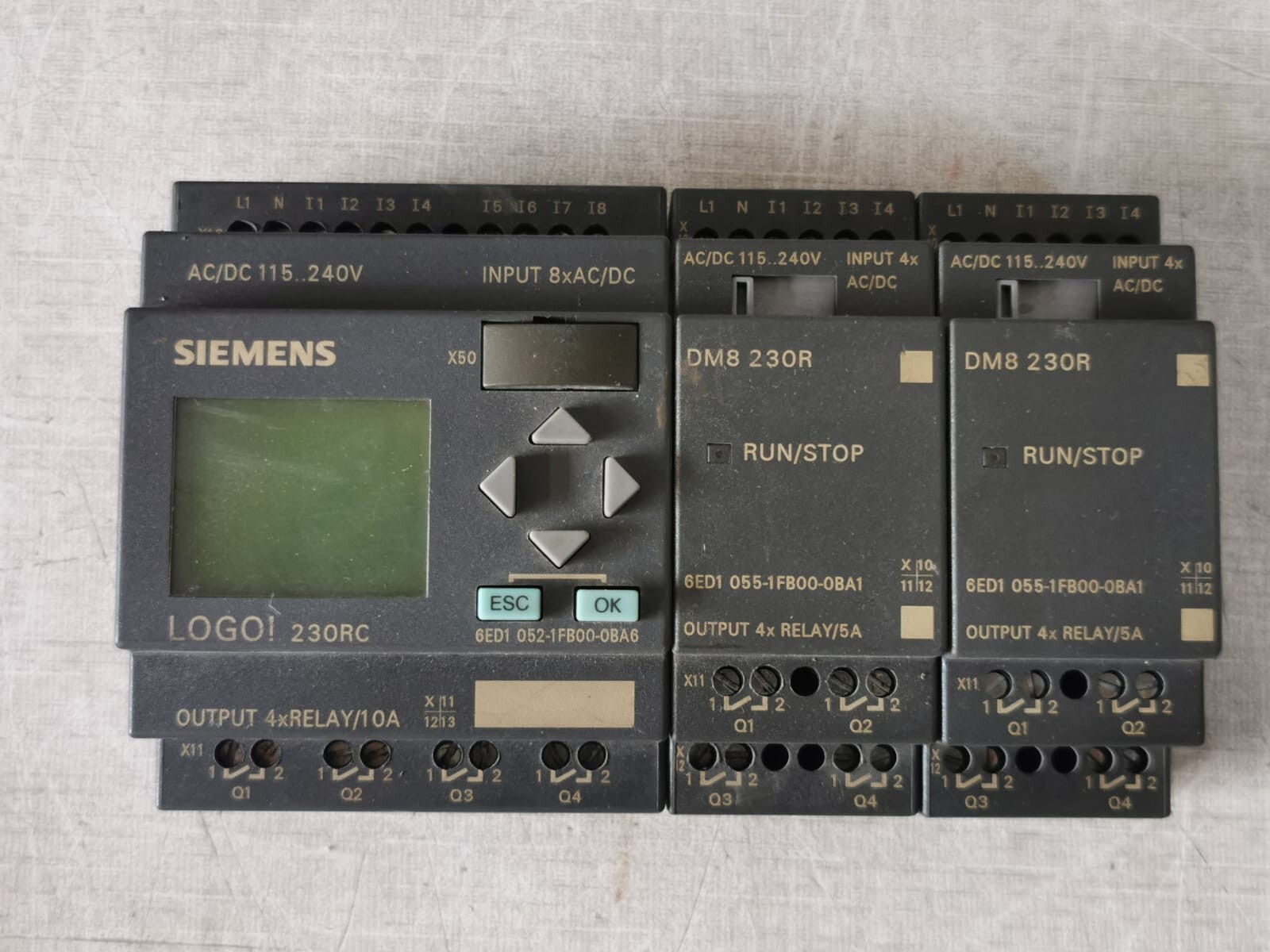 Siemens 6ED1 052-1FB00-0BA6, 6ED1 055-1FB00-0BA1 SIEMENS LOGO 230RC, 6ED1 052-1FB00-0BA6 WITH 2PCS. DM8 230R, 6ED1 055-1FB00-0BA1 2