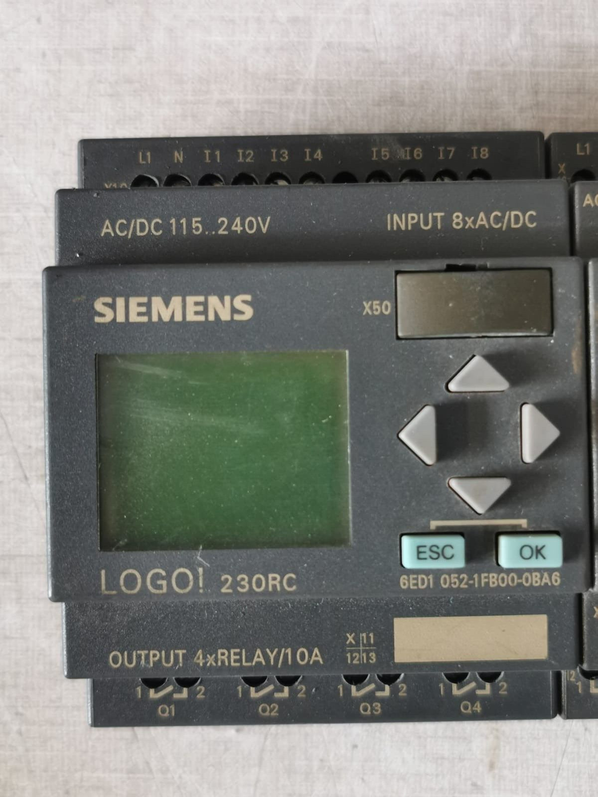 Siemens 6ED1 052-1FB00-0BA6, 6ED1 055-1FB00-0BA1 SIEMENS LOGO 230RC, 6ED1 052-1FB00-0BA6 WITH 2PCS. DM8 230R, 6ED1 055-1FB00-0BA1 4