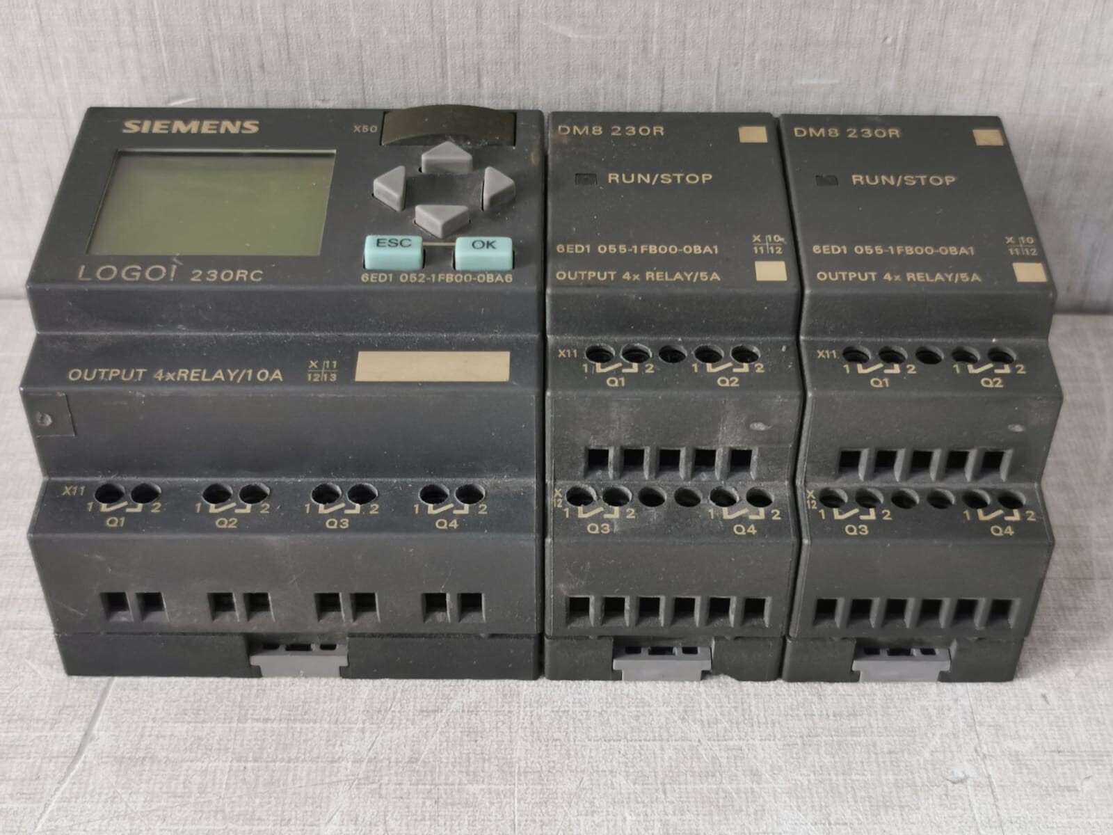 Siemens 6ED1 052-1FB00-0BA6, 6ED1 055-1FB00-0BA1 SIEMENS LOGO 230RC, 6ED1 052-1FB00-0BA6 WITH 2PCS. DM8 230R, 6ED1 055-1FB00-0BA1 6
