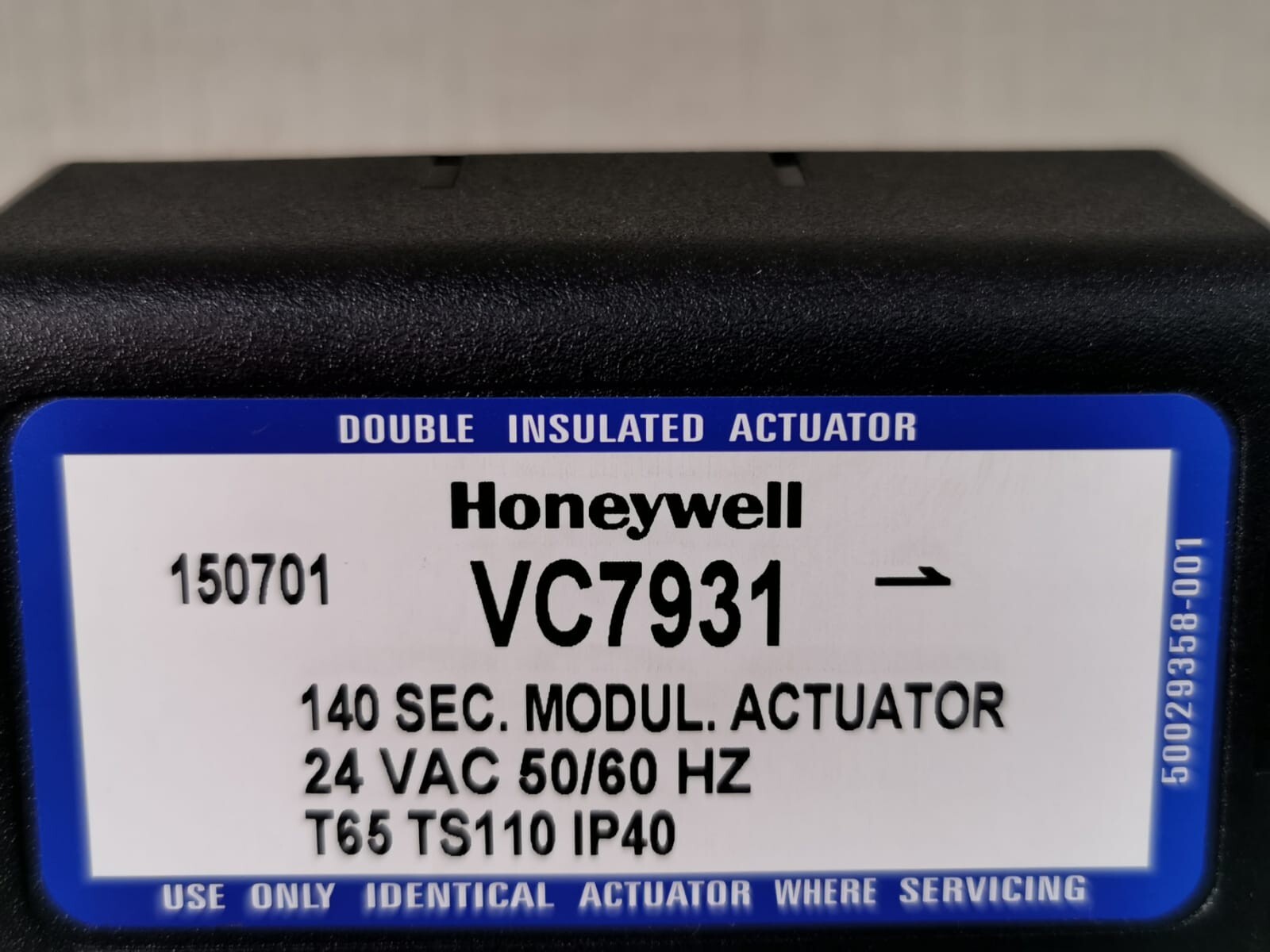 Honeywell VC7931ZZ11T HONEYWELL VC7931/VC7931ZZ11T MODULATING VC VALVE ACTUATOR W/ CABLE 3