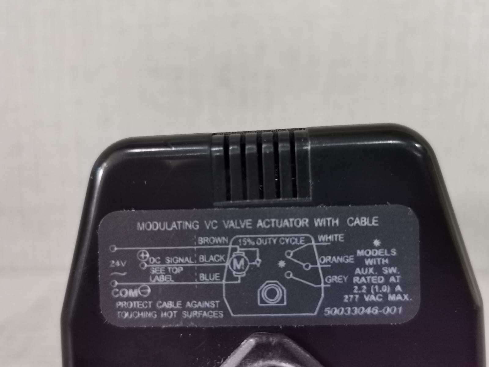 Honeywell VC7931ZZ11T HONEYWELL VC7931/VC7931ZZ11T MODULATING VC VALVE ACTUATOR W/ CABLE 7
