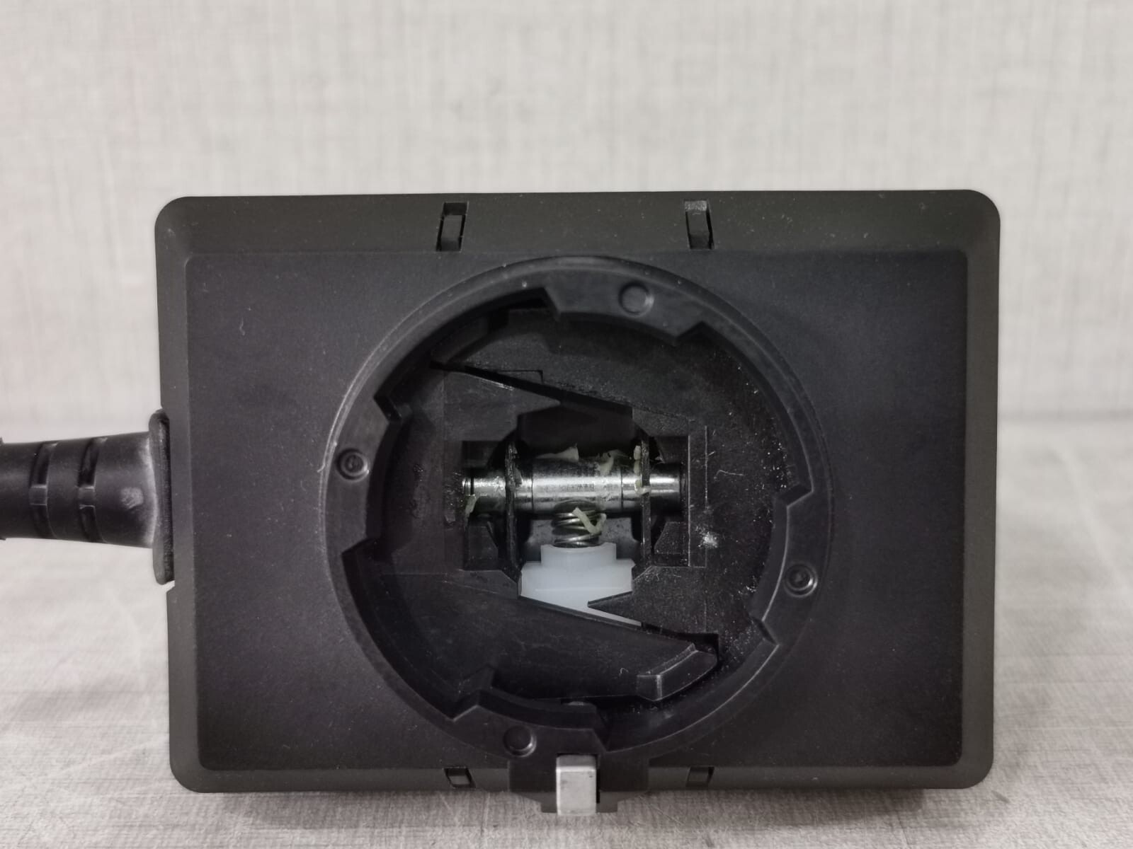 Honeywell VC7931ZZ11T HONEYWELL VC7931/VC7931ZZ11T MODULATING VC VALVE ACTUATOR W/ CABLE 10