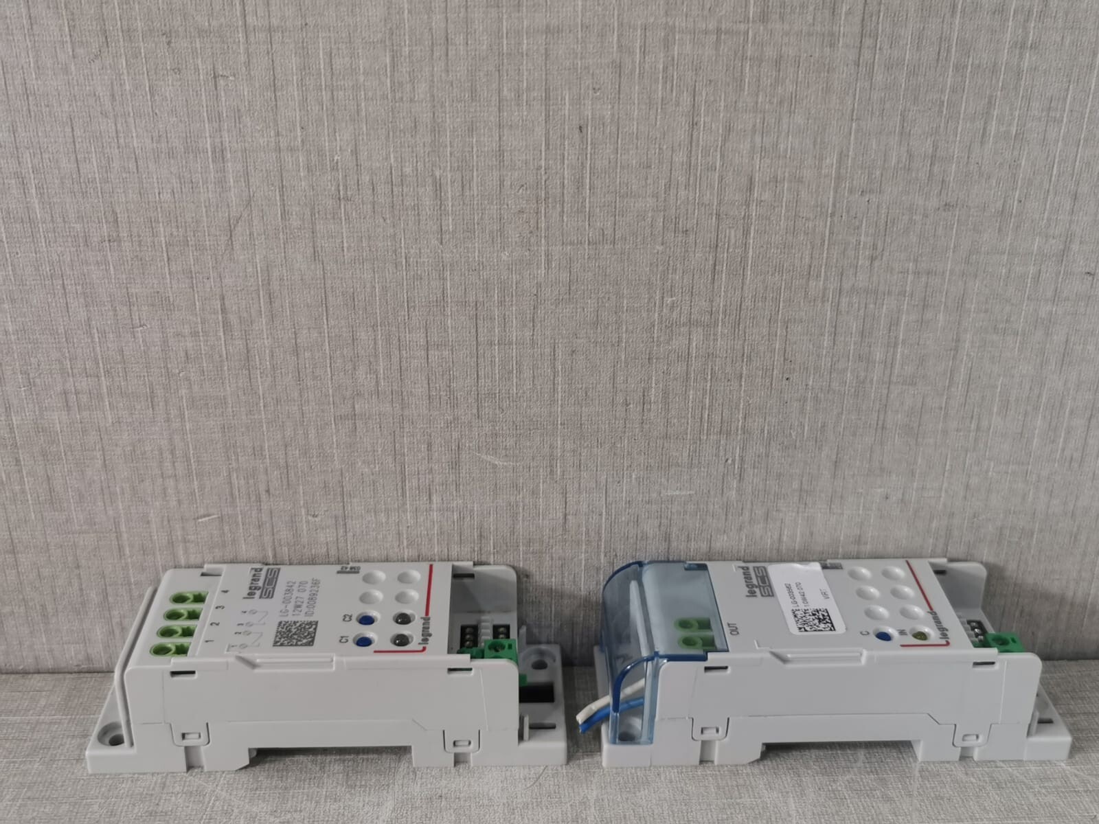 Legrand SCS 035 62 & SCS 038 42 LEGRAND SCS 035 62 2-DIN MODULES + LEGRAND SCS 038 42 SCS GATEWAY EXTENSION 4