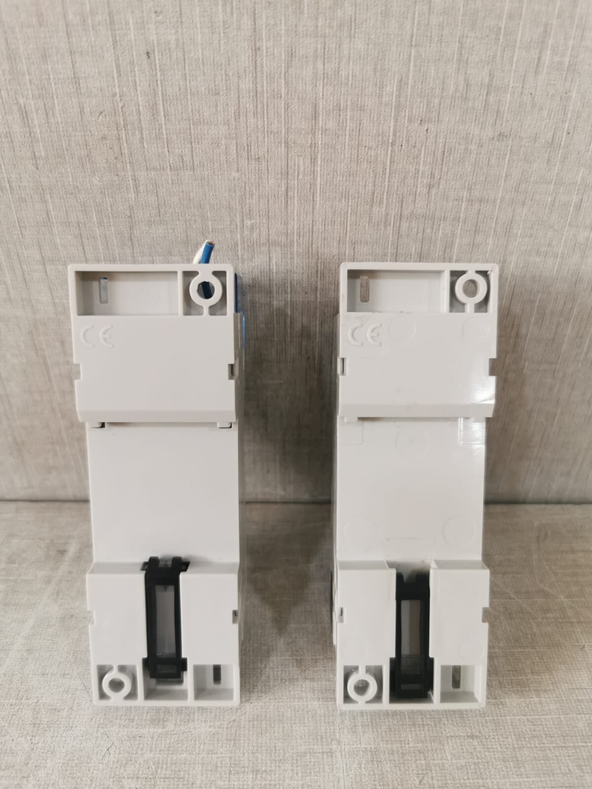Legrand SCS 035 62 & SCS 038 42 LEGRAND SCS 035 62 2-DIN MODULES + LEGRAND SCS 038 42 SCS GATEWAY EXTENSION 8