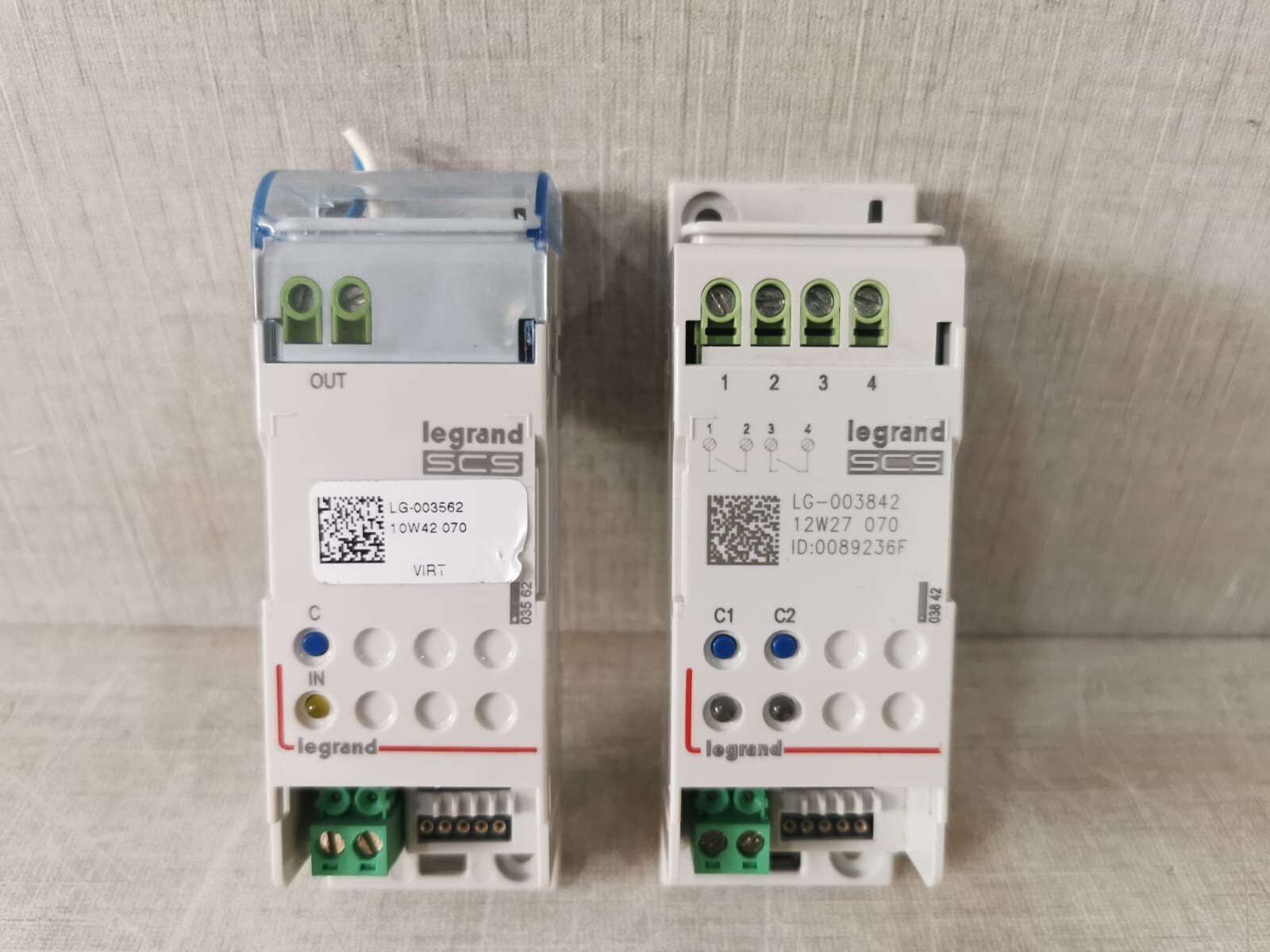 LEGRAND SCS 035 62 2-DIN MODULES + LEGRAND SCS 038 42 SCS GATEWAY EXTENSION
