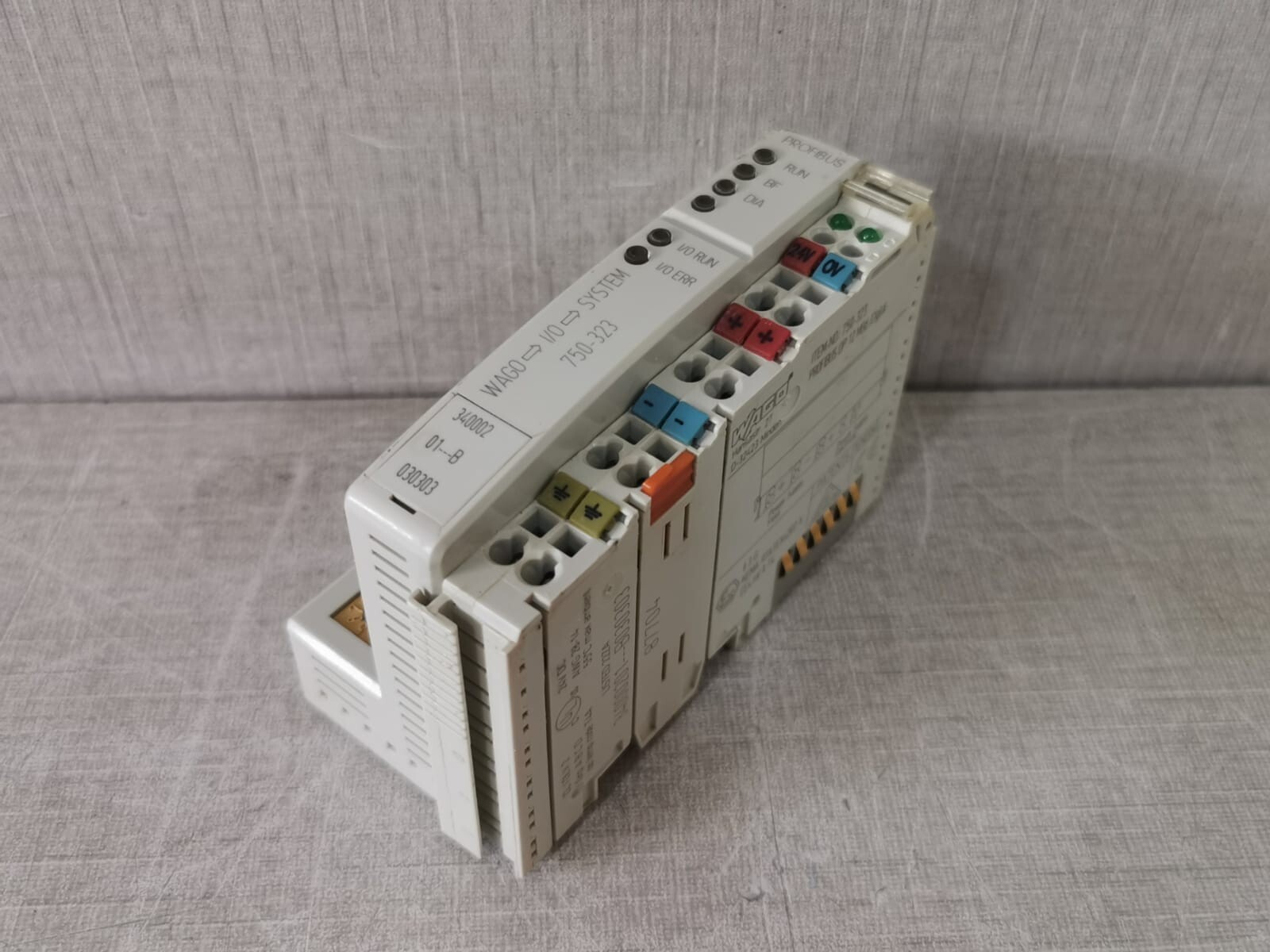 WAGO 750-323 + 750-1415 WAGO 750-323 PROFIBUS DP 12 MBD/DIGITAL + WAGO 750-1415 8-CHANNEL DIGITAL INPUT 2