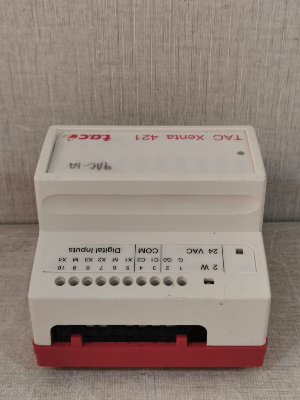 Schneider Electric XENTA-421 TAC XENTA 421 CONTROLLER I/O MODULE 0-073-0241-1 7