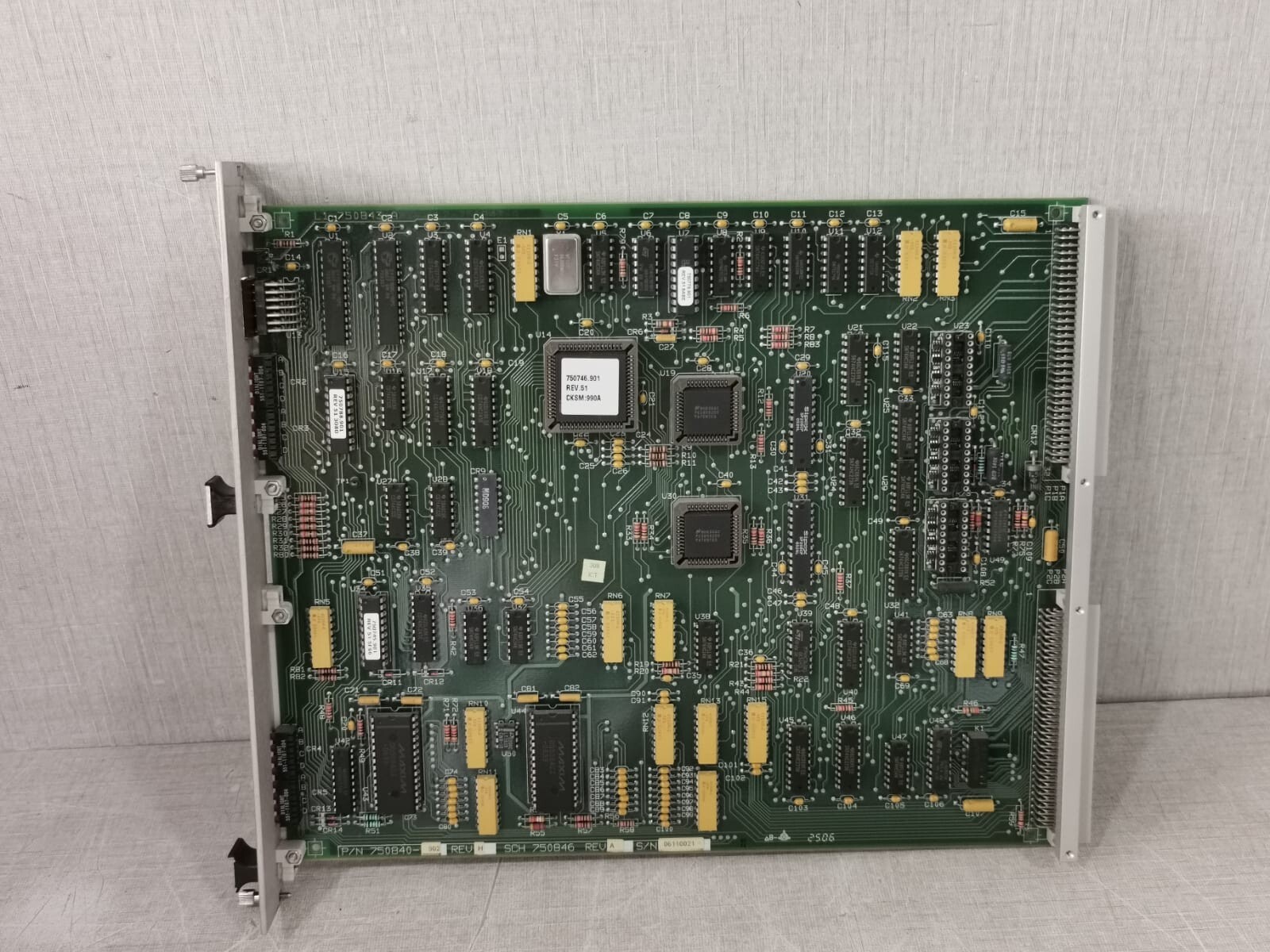 Siemens 750840 902 Rev.h /SCH 750846 Rev.a Auxiliary Industrial Board