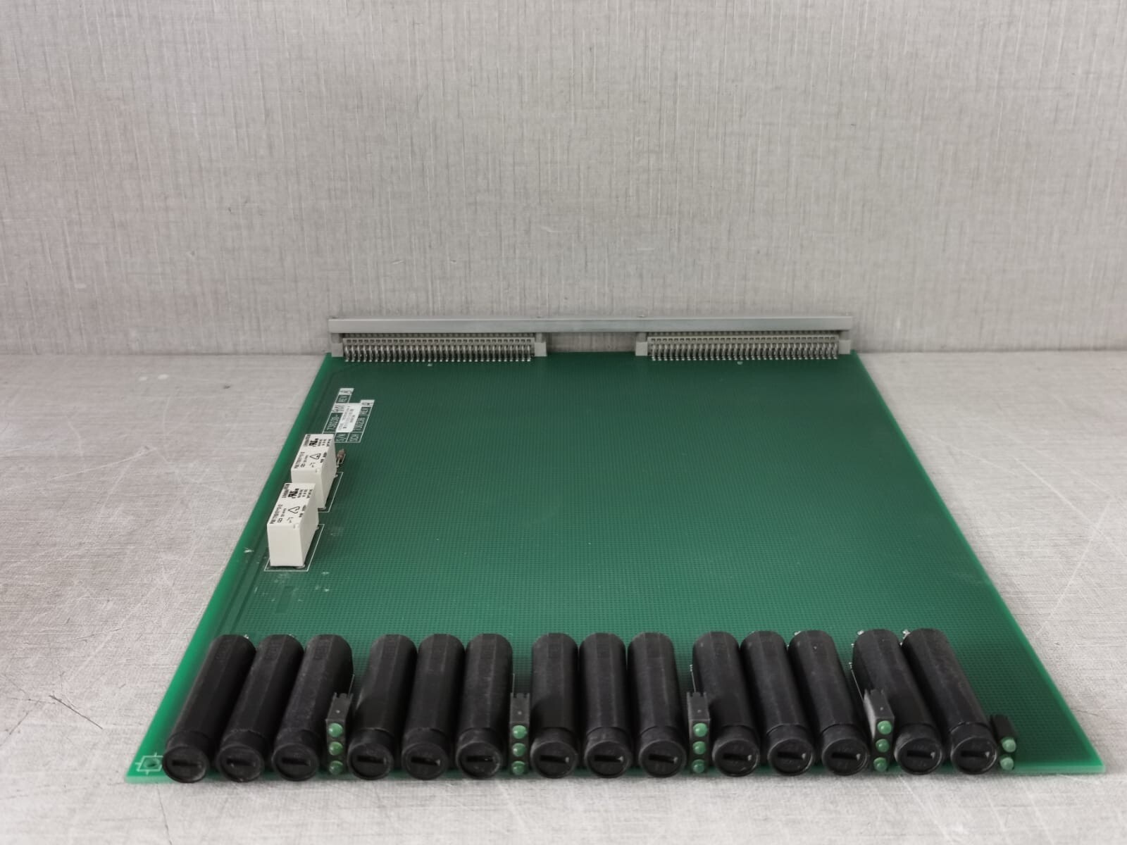 Siemens SCH 730236 REV.A SIEMENS 730230-901 REV.B /SCH 730236 REV.A CIRCUIT BOARD 4