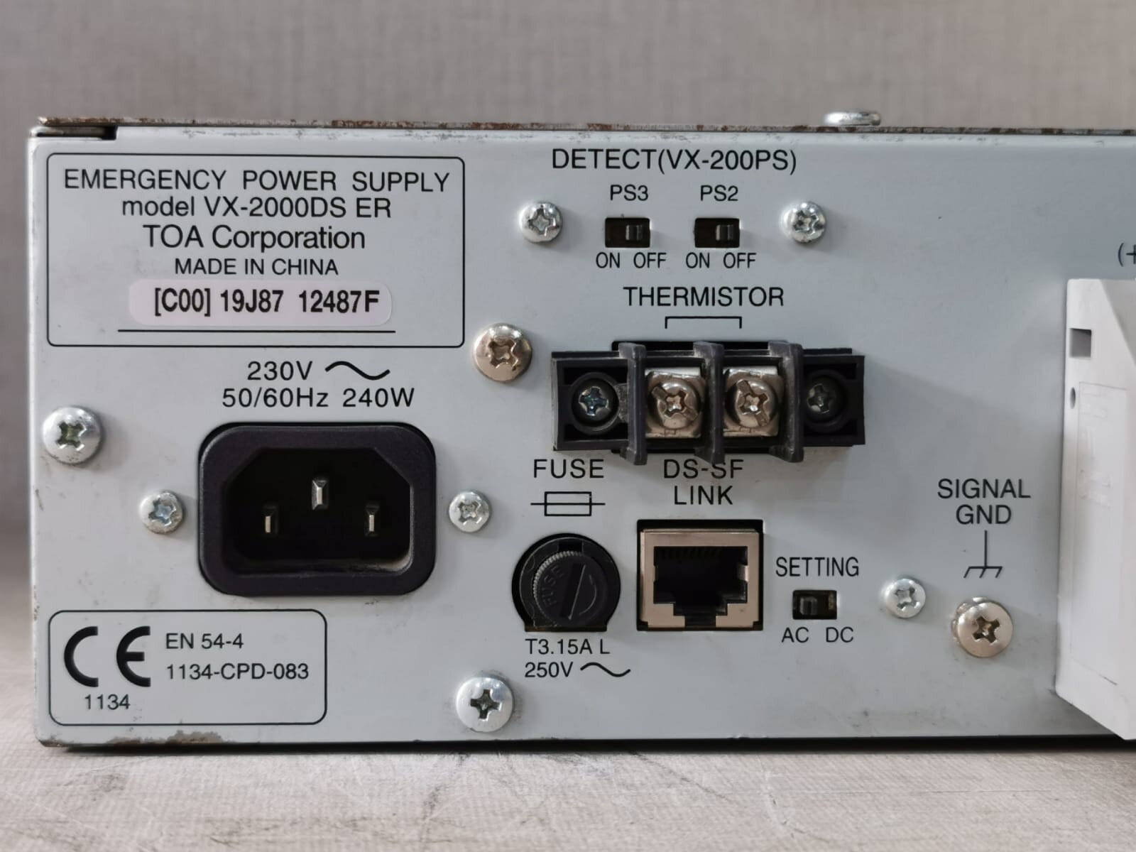 TOA CORPORATION VX-2000DS TOA VX-2000DS EMERGENCY POWER SUPPLY 10