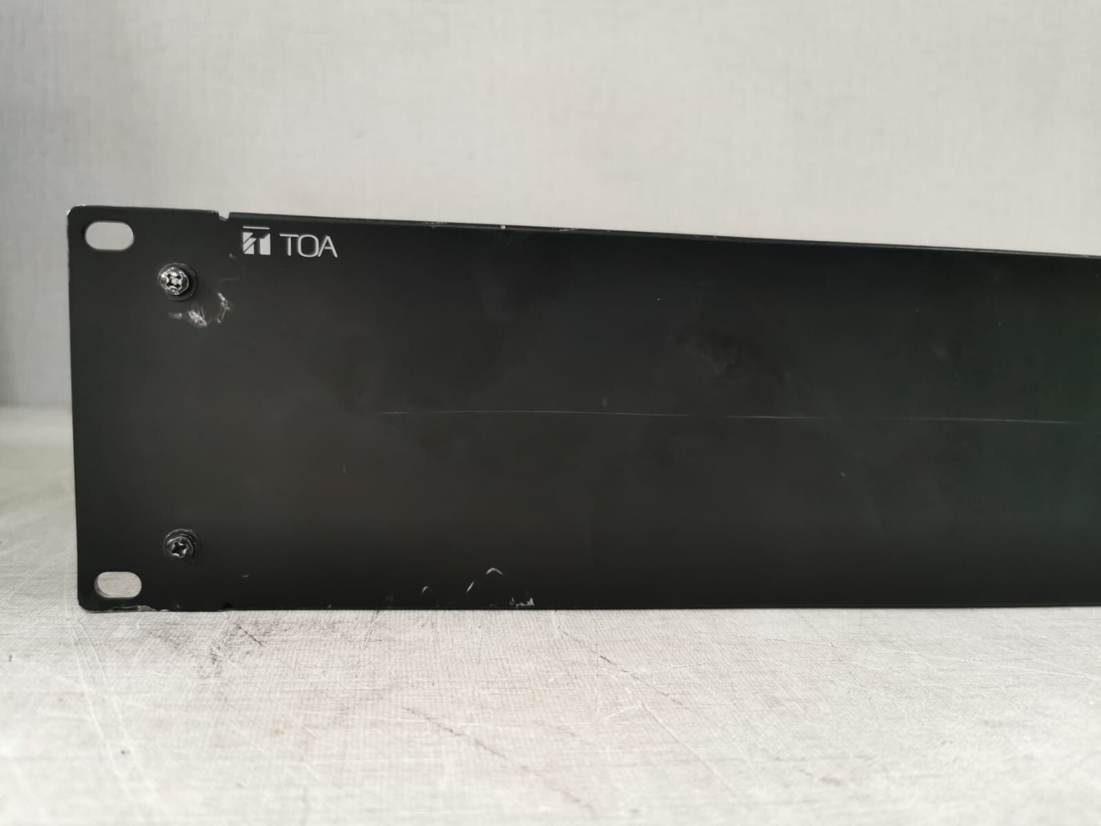 TOA CORPORATION VP-2421 TOA VP-2421 Power Amplifier 1x420W 2