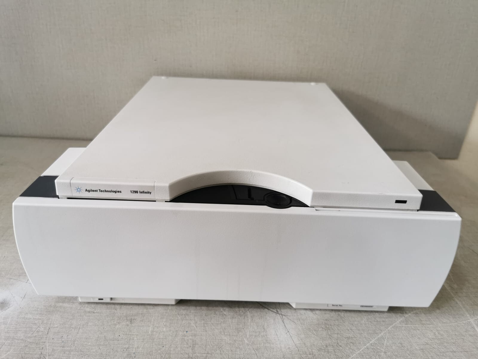 Agilent Technologies G1316C Agilent 1290 Infinity G1316C Thermostatted Column Compartment 4