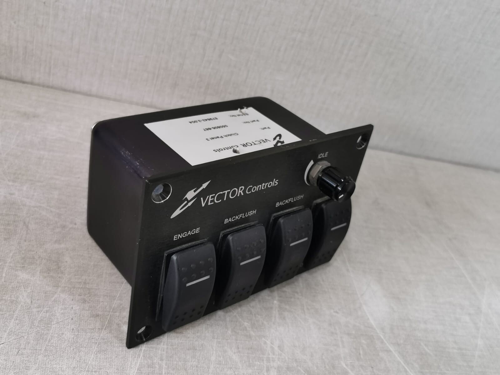 VECTOR CONTROLS 050806-867 VECTOR CONTROLS Clutch Panel 3 Part No: 050806-867 4