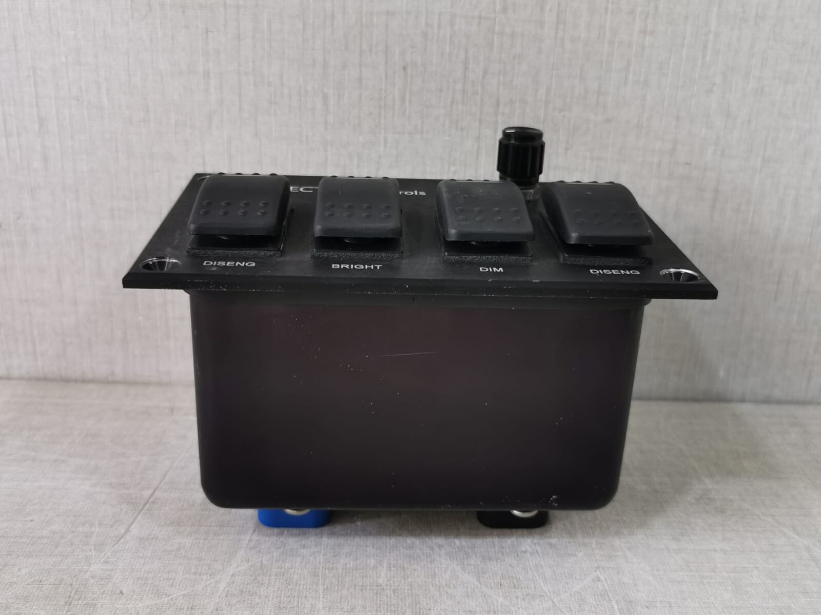 VECTOR CONTROLS 050806-867 VECTOR CONTROLS Clutch Panel 3 Part No: 050806-867 6