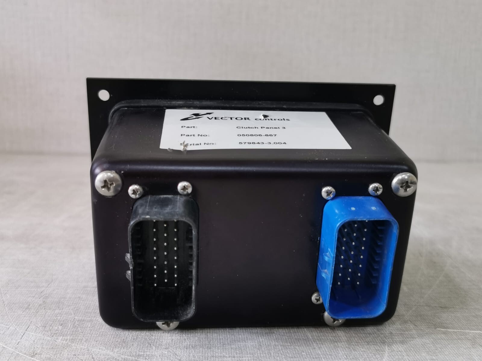 VECTOR CONTROLS 050806-867 VECTOR CONTROLS Clutch Panel 3 Part No: 050806-867 8