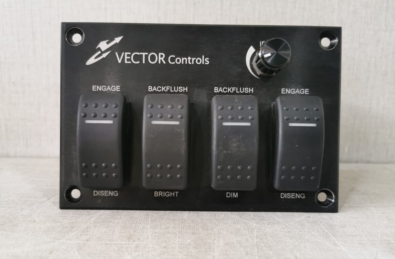 VECTOR CONTROLS Clutch Panel 3 Part No: 050806-867