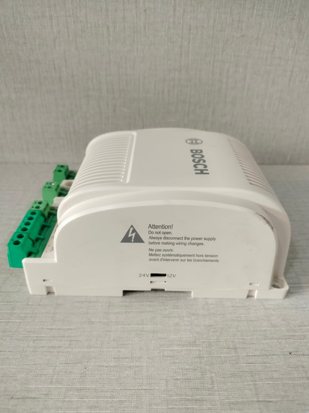 Bosch AC-100 BOSCH APS-PSU-60 AMC / F01U282970 POWER SUPPLY UNIT AC 100-240V 8