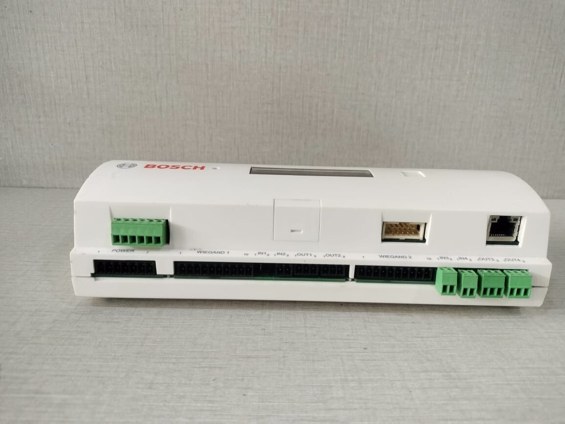 Bosch APC-AMC2-4WCF BOSCH APC-AMC2-4WCF CONTROL PANEL - BROKEN CASE 7