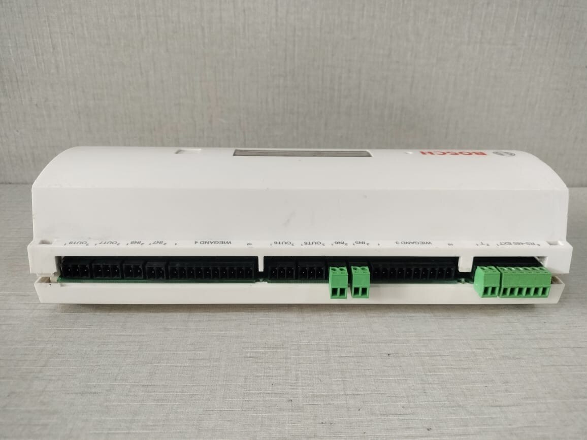 Bosch APC-AMC2-4WCF BOSCH APC-AMC2-4WCF CONTROL PANEL - BROKEN CASE 8