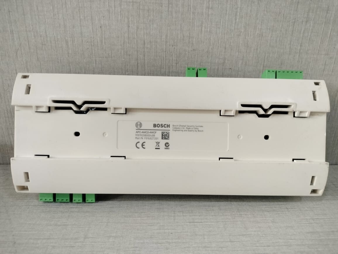 Bosch APC-AMC2-4WCF BOSCH APC-AMC2-4WCF CONTROL PANEL - BROKEN CASE 10