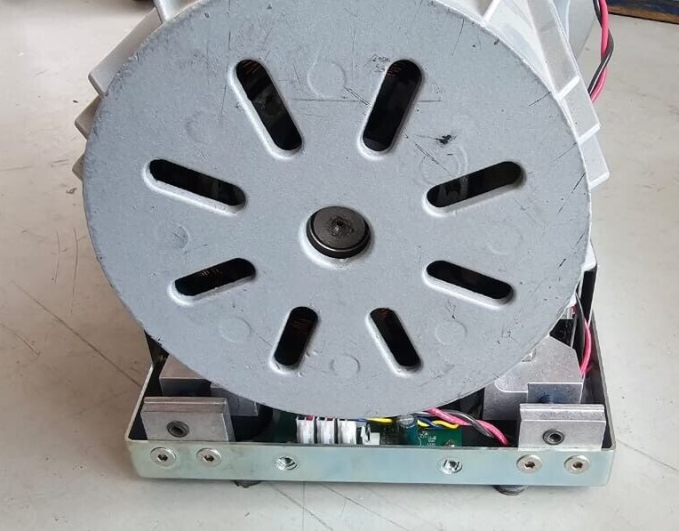 Agilent Technologies IDP15 Agilent IDP15 Dry Scroll Vacuum Pump 5
