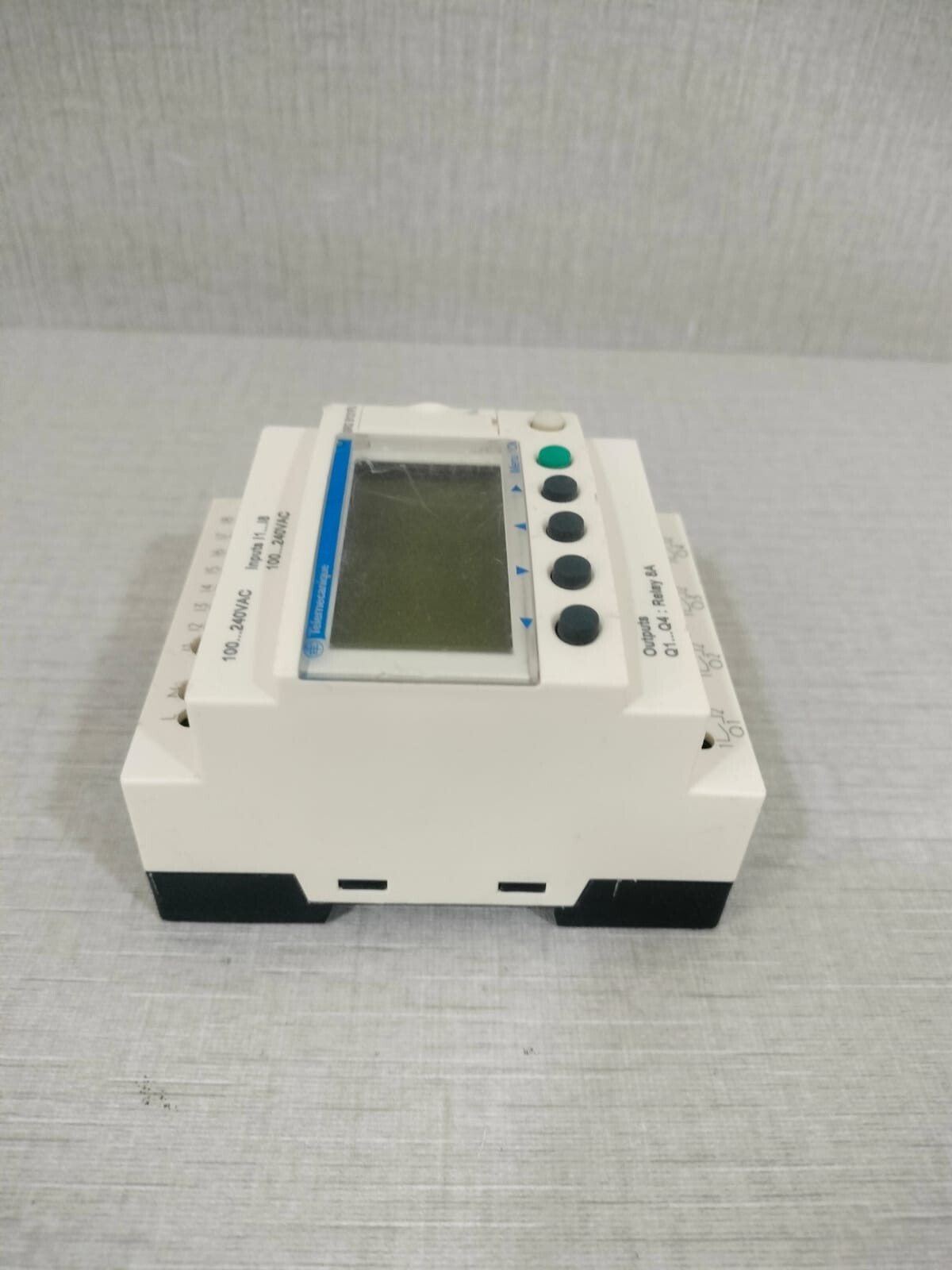 Schneider Electric SR2 B121FU TELEMECANIQUE SR2 B121FU 100-240VAC LOGIC RELAY 5