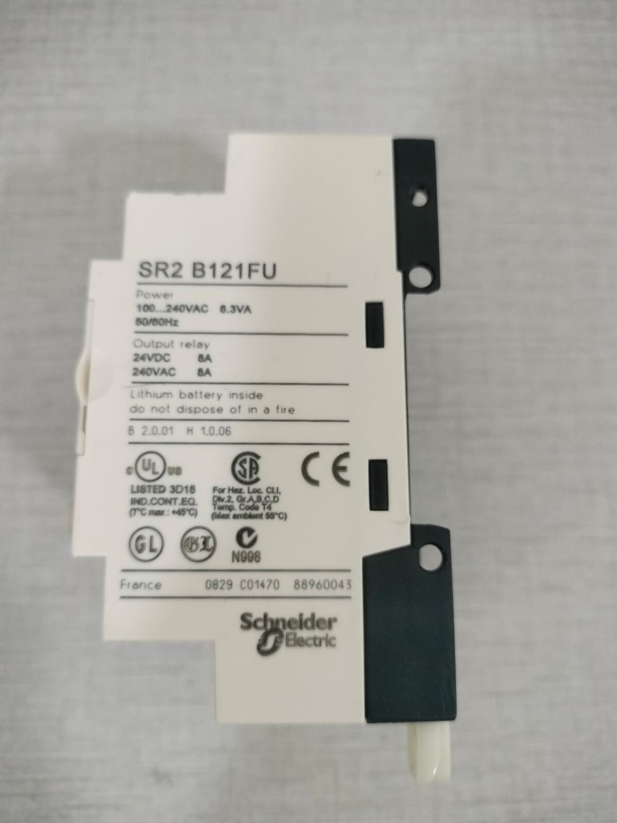Schneider Electric SR2 B121FU TELEMECANIQUE SR2 B121FU 100-240VAC LOGIC RELAY 6